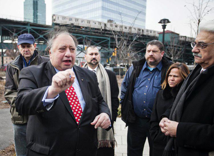 Oil Billionaire Warns: ‘Somebody’s on the Path to Destruct America’