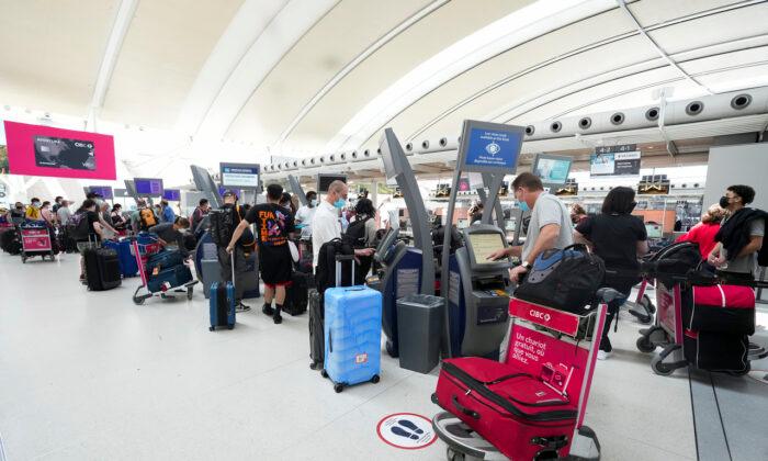 Air Canada Cancelled Nearly 10 Percent of Flights at Toronto Pearson in First Week of June