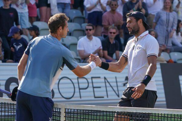 Matteo Berrettini of Italy and Andy Murray of Great Britain shake hands after Men`s Singles final, during day seven of the BOSS OPEN at Tennisclub Weissenhof, in Stuttgart, Germany, on June 12, 2022. (Christian Kaspar-Bartke/Getty Images)
