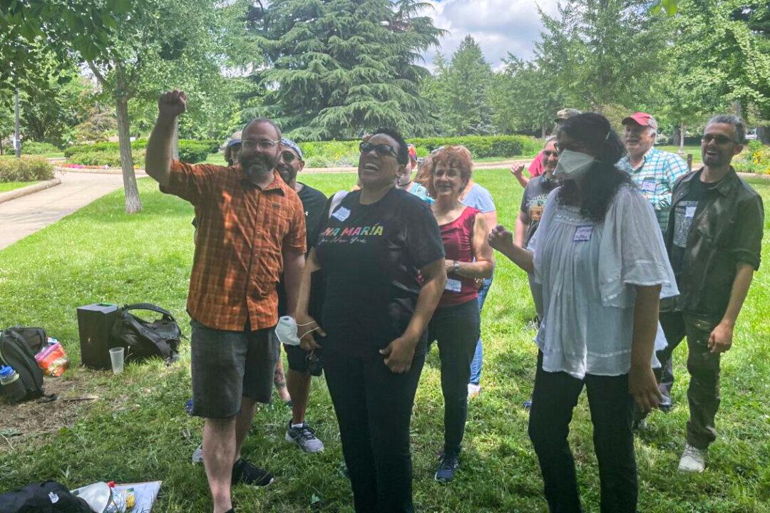 Supreme Court Protest Organizers Won’t Rule Out Violence