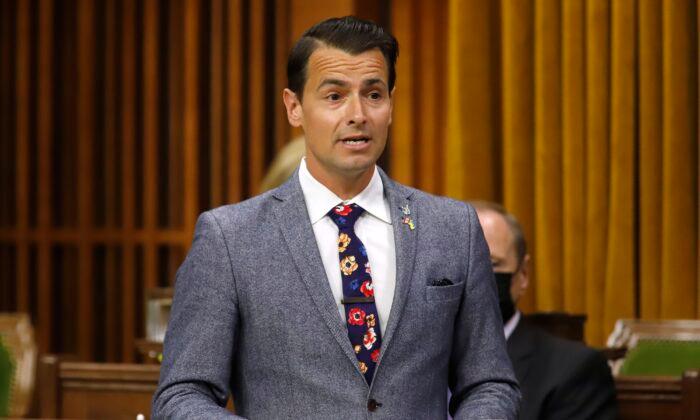 Liberal MP Apologizes for Swearing at Woman Who Criticized Vaccine Mandate