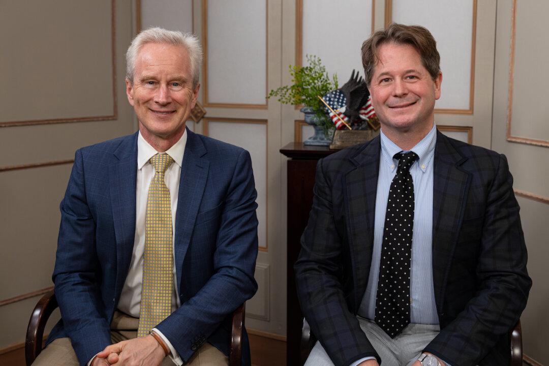 Vaccine Response to COVID-19 Was Pre-Planned: Authors of New Book, ‘The Courage to Face COVID-19’