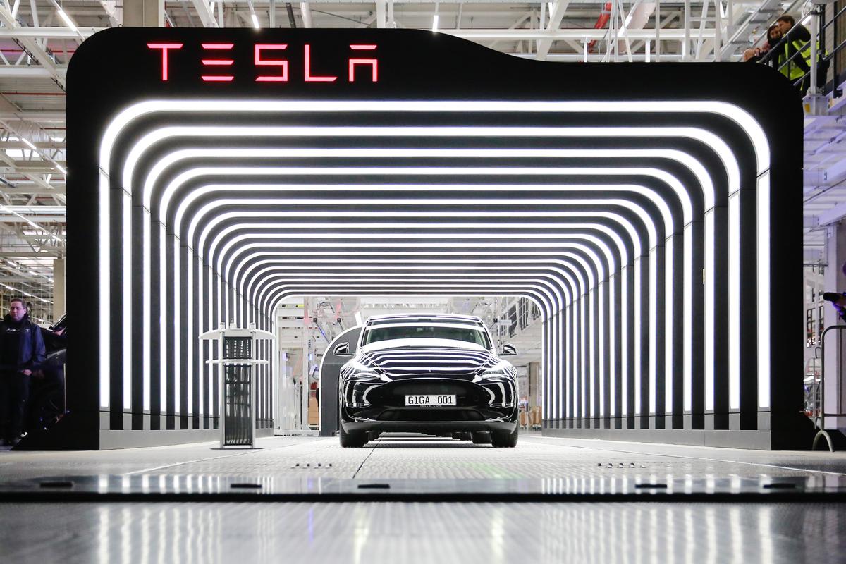 Tesla's Electric Vehicle Plant Expansion in Germany Delayed 'Indefinitely'