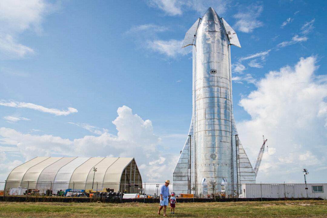 Elon Musk’s SpaceX Lands New Contract to Launch Japanese Communication Satellite