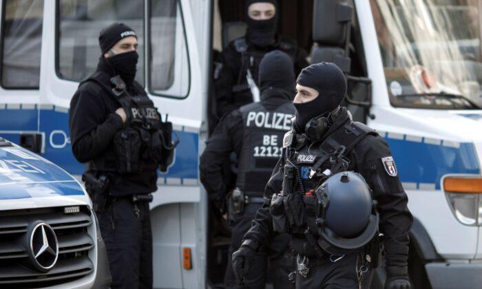 German, Dutch Authorities Arrest 4 in Suspected Hamas Terror Plot; 3 More Arrested in Denmark