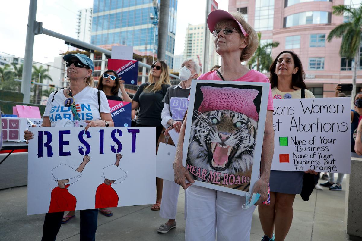 Abortion-rights supporters rally in Fort Lauderdale, Florida on May 7, 2022. (Joe Raedle/Getty Images)