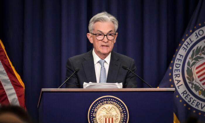 Fed Is ‘Acutely Focused’ on Fighting Inflation, Says Powell