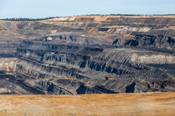 Landscape view of the open-cut coal mine at Muja, near Collie in Western Australia.<br/>(Philip Schubert/Adobe Stock)