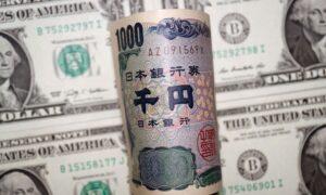 Yen Rises From One-Year Low After Official Escalates Intervention Warning