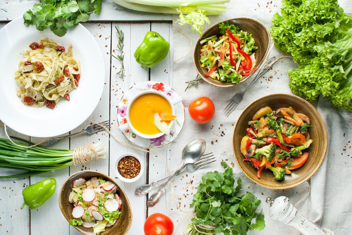 Food and Mood: How to Eat Well for Your Mental Health