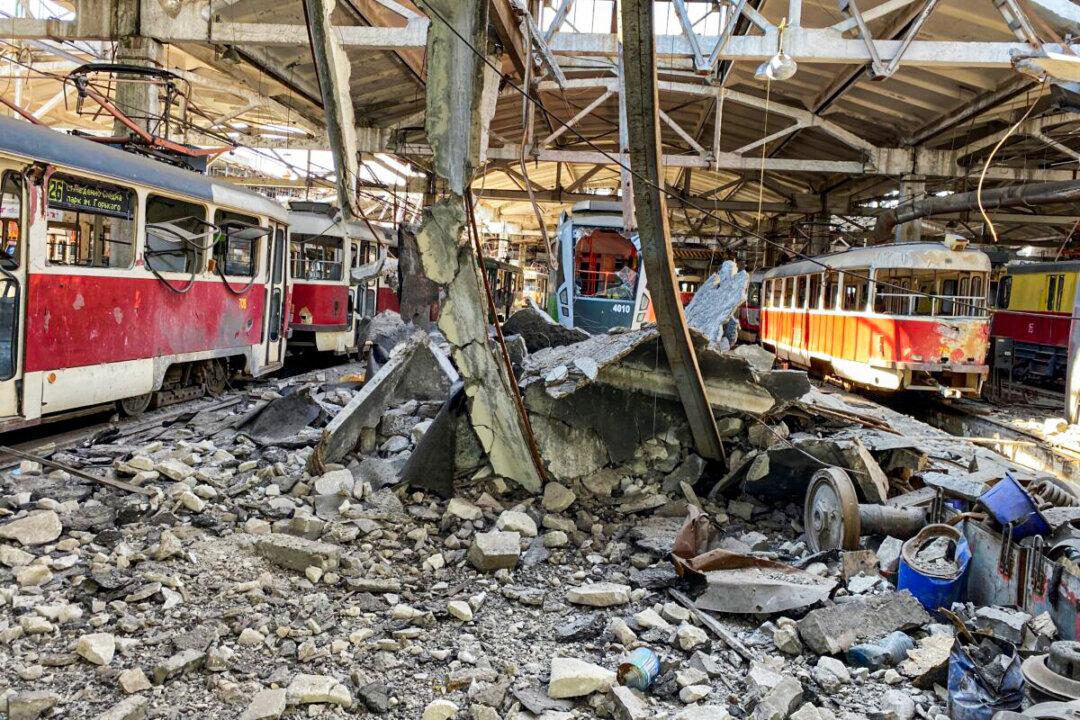 Russia Continues Attacks After EU Boost for Ukraine