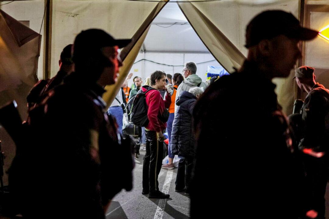 Ukrainian Refugee Influx Could Ease Eurozone Labor Shortage: ECB