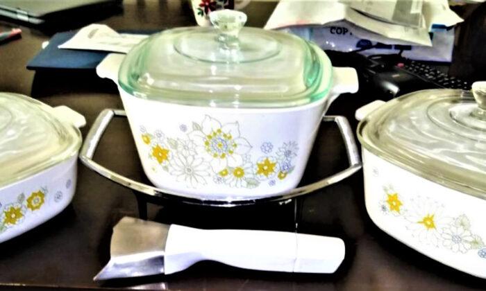 Corning Ware Floral Banquet Dish Set Is Monetarily Valuable