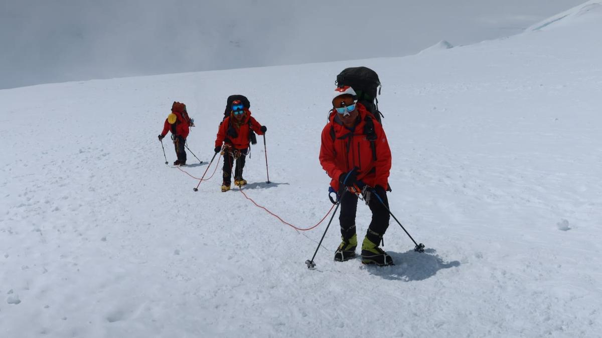 Hong Kong climbing team at the Mt. Denali. (Courtesy of the Tsang family)