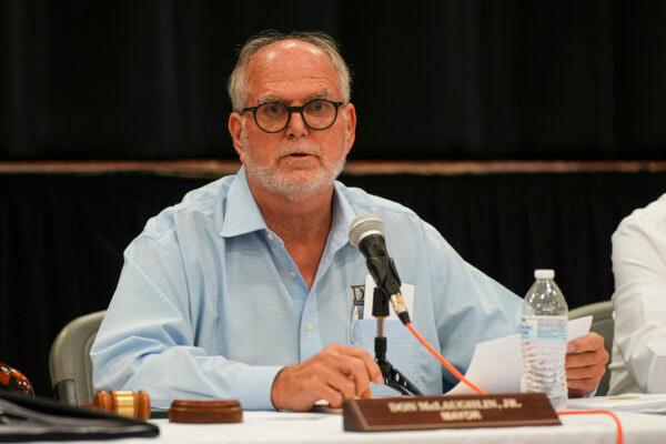 Uvalde Mayor Don McLaughlin at a city council meeting in Uvalde, Texas, on June 21, 2022. (Charlotte Cuthbertson/The Epoch Times)