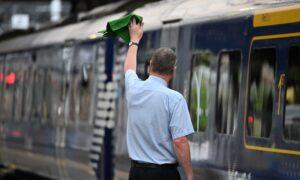 UK Rail Industry Pay Compares Favourably With Private Sector: Report
