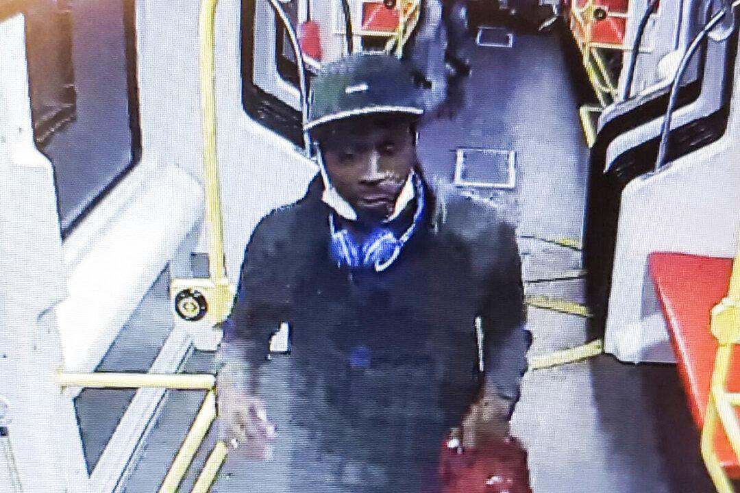 San Francisco Police Release Photo of Alleged Subway Shooter