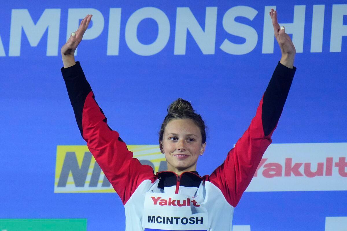 Summer McIntosh of Canada celebrates after winning the women's 400m individual medley at the 19th FINA World Championships in Budapest, Hungary, on June 25, 2022. (Petr David Josek/AP Photo)