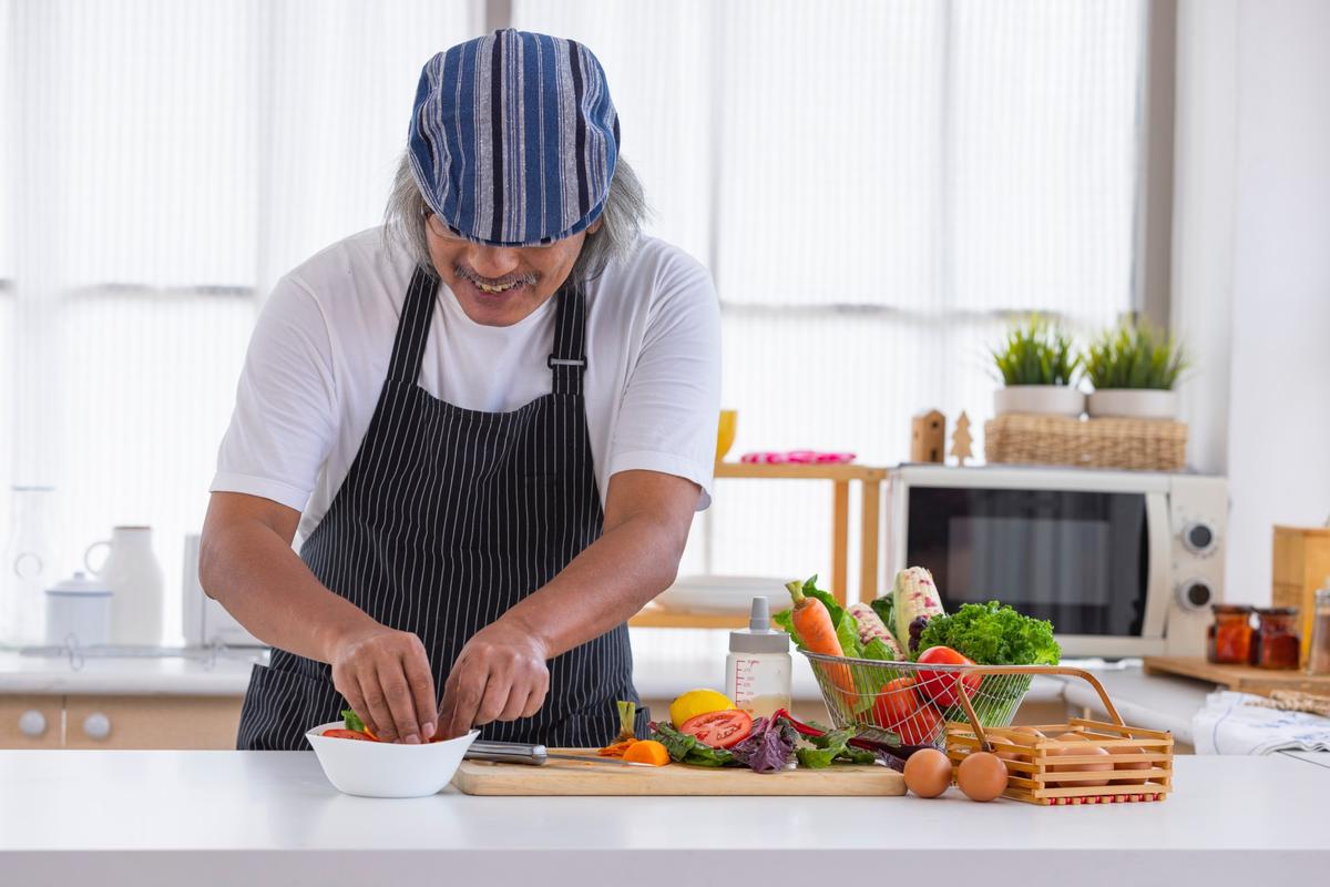 Following a Mediterranean Diet Could Reduce Alzheimer’s and Diabetes by up to 50 Percent