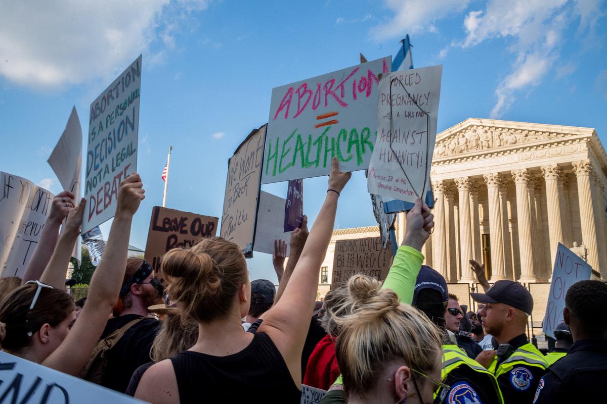 3 Arrested Following Protests Against Supreme Court Abortion Ruling