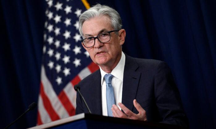 Traders Bet the Fed Will Announce Smaller Interest Rate Hike as Economic Signals Weaken