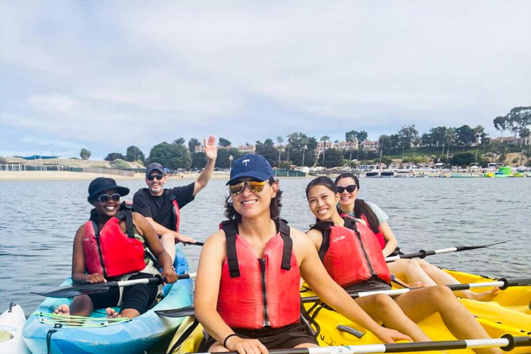 Newport Nonprofit Hosts Water Sports Camp for Teens Under Pandemic Stress