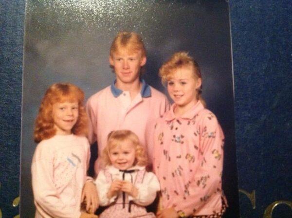 Kiplyn Davis (L) with her sisters Karissa (B), Haley (R), and brother Rory. (Davis family photo)