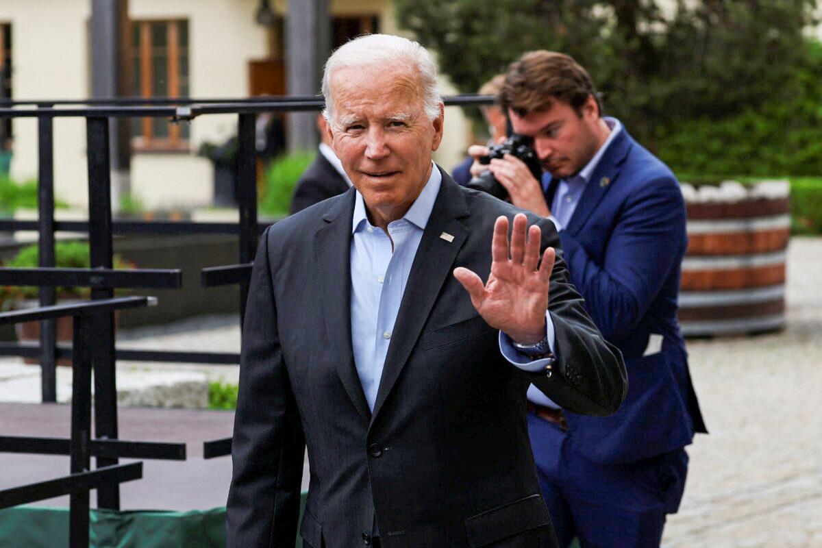 Biden Raises US Tariff Rate on Certain Russian Imports to 35 Percent