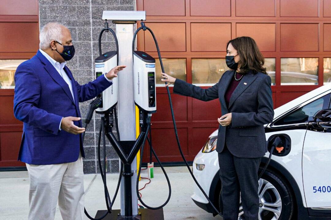 Volkswagen, Siemens Among Companies Investing Over $700 Million to Boost EV Charger Production