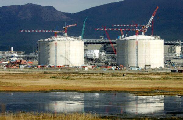 A general view shows the Sakhalin-2 project's liquefaction gas plant in Prigorodnoye, about 70 km (44 miles) south of Yuzhno-Sakhalinsk on Oct. 13, 2006. (Sergei Karpukhin/Reuters)