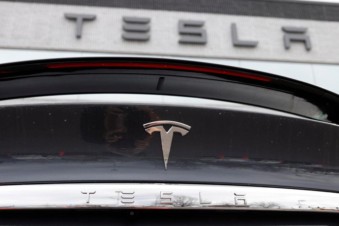 Virginia Sheriff’s Office Says Tesla Was Running on Autopilot Moments Before Tractor-Trailer Crash