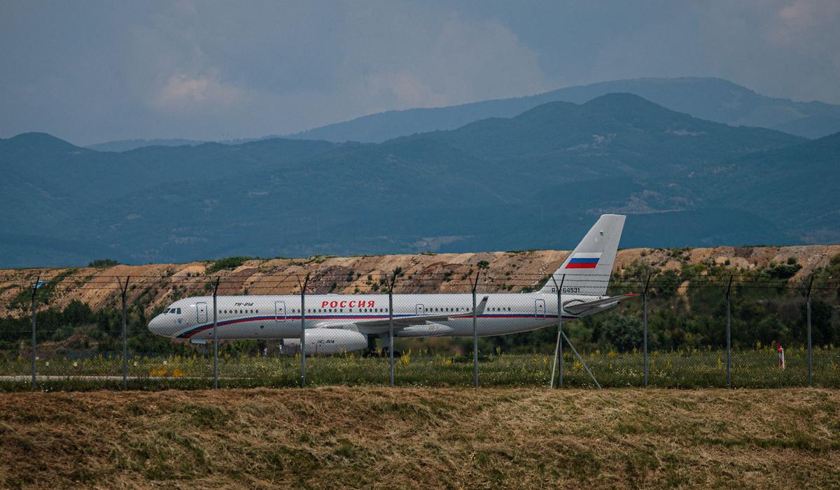 Bulgaria Expels Russian Diplomats, Blocks Bank Transfer to Russian Embassy