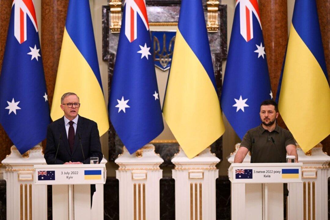 Ukraine Appeals to Australian PM to Attend Peace Talks