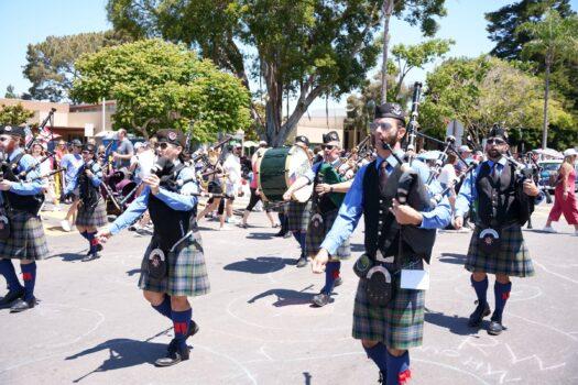 Coronado 2022 Independence Day parade: Scottish pipe band (Jane Yang/The Epoch Times)