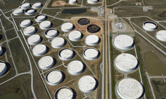 Oil Prices Bounce Back From Tuesday Tumble as Supply Concerns Return