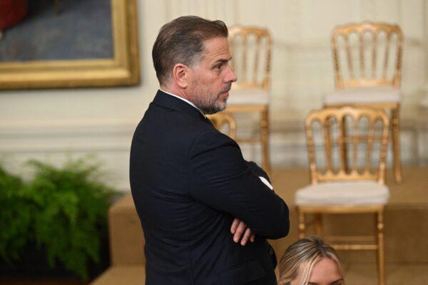  Hunter Biden attends a Presidential Medal of Freedom ceremony, honoring 17 recipients, in the East Room of the White House in Washington, on July 7, 2022. (Saul Loeb/AFP via Getty Images)