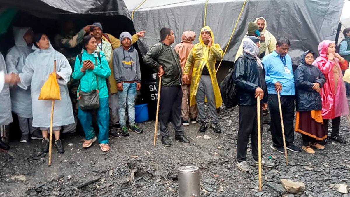 Floods Leave 13 People Dead at Hindu Pilgrimage in Kashmir