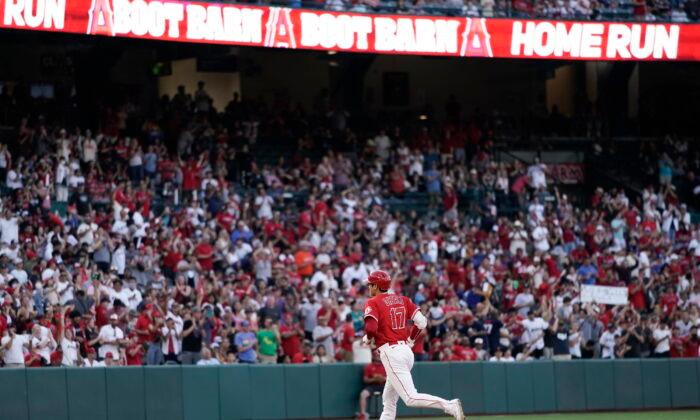 Ohtani Homers Early, Angels Rally Late to Beat Rangers 9–7