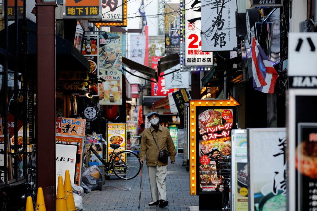 Japan’s Service Sector Activity Grows at Fastest Rate in Over 8 Years: PMI