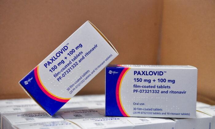 US FDA Allows Pharmacists to Prescribe Pfizer’s COVID-19 Pill