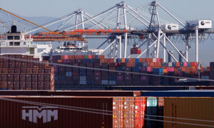 US Trade Deficit Narrows in May; Exports Hit Record High