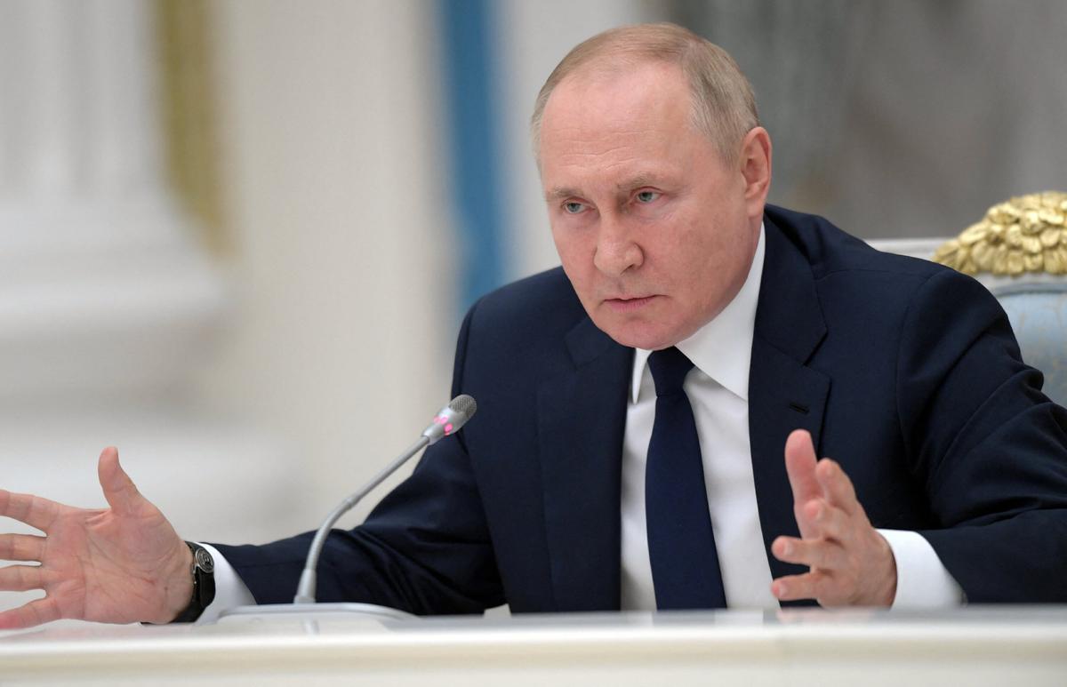 Putin Warns West: Sanctions Risk Energy Price Spike Catastrophe
