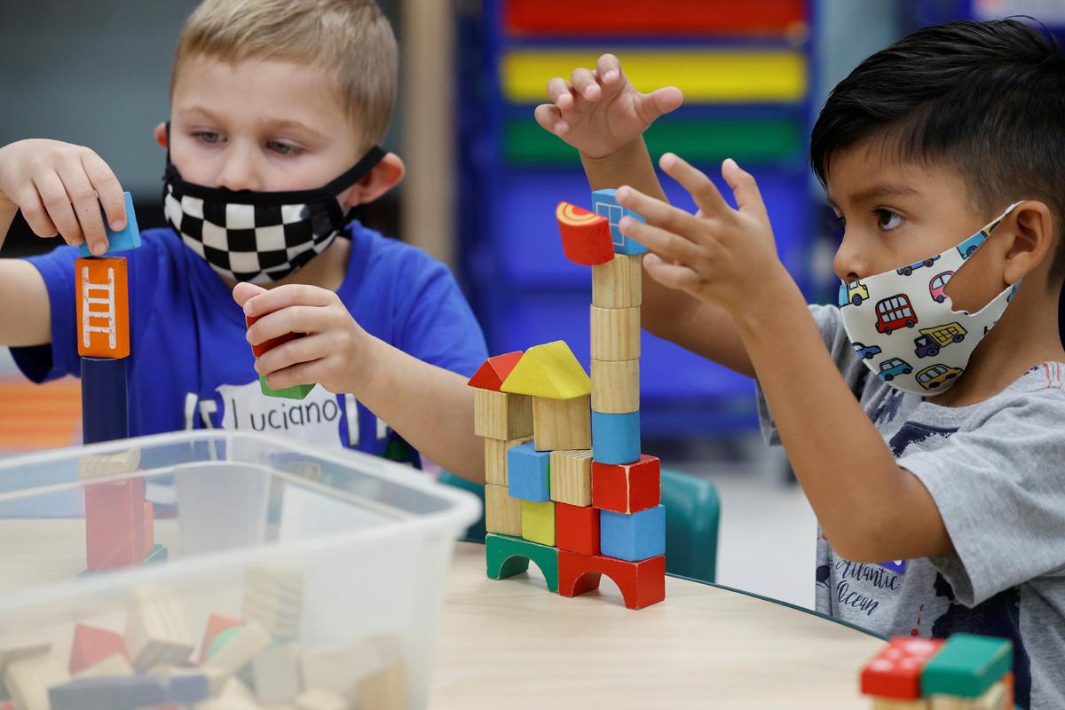 Back-to-School Spending to Set Record on Pricier Supplies: Report