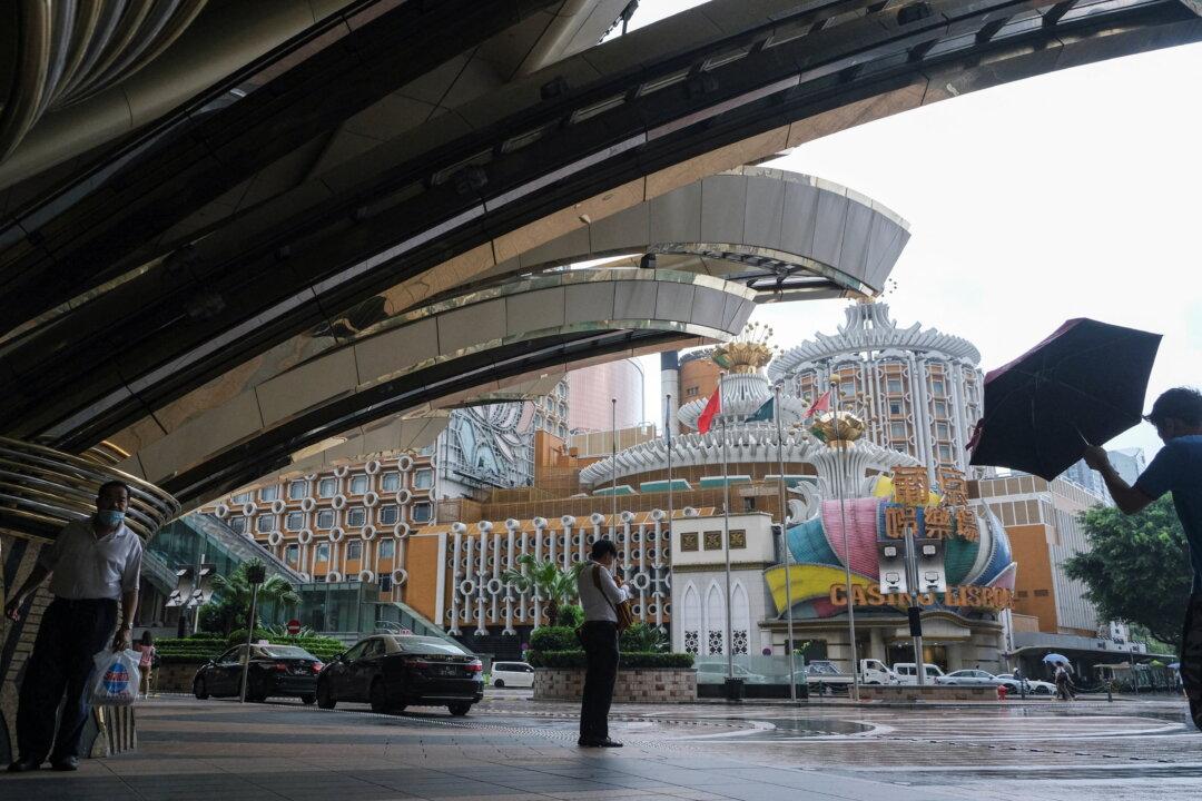 Macao to Extend City Lockdown, Casino Closure Until Friday