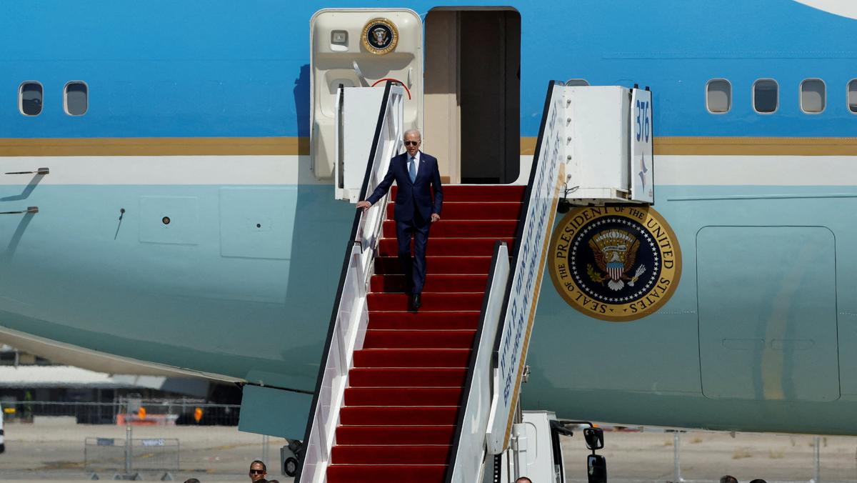 Boeing Says ‘Lessons Learned’ From Costly Air Force One Deal