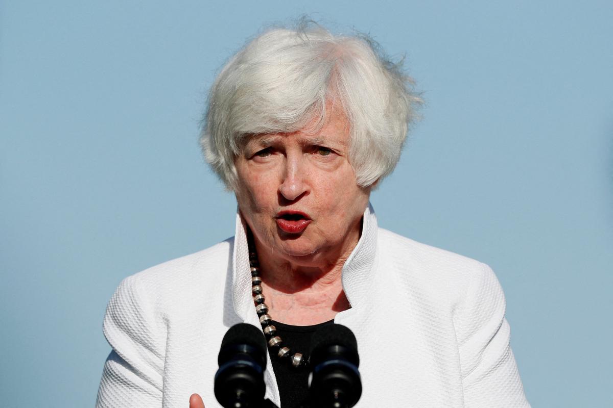 Yellen Denies US Economy Is in a Recession Despite Recessionary GDP Numbers