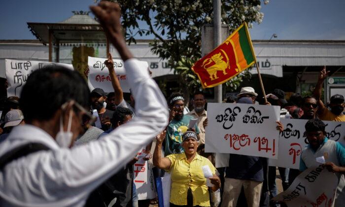 Sri Lanka’s Parliament Votes for New President as Protesters Wait