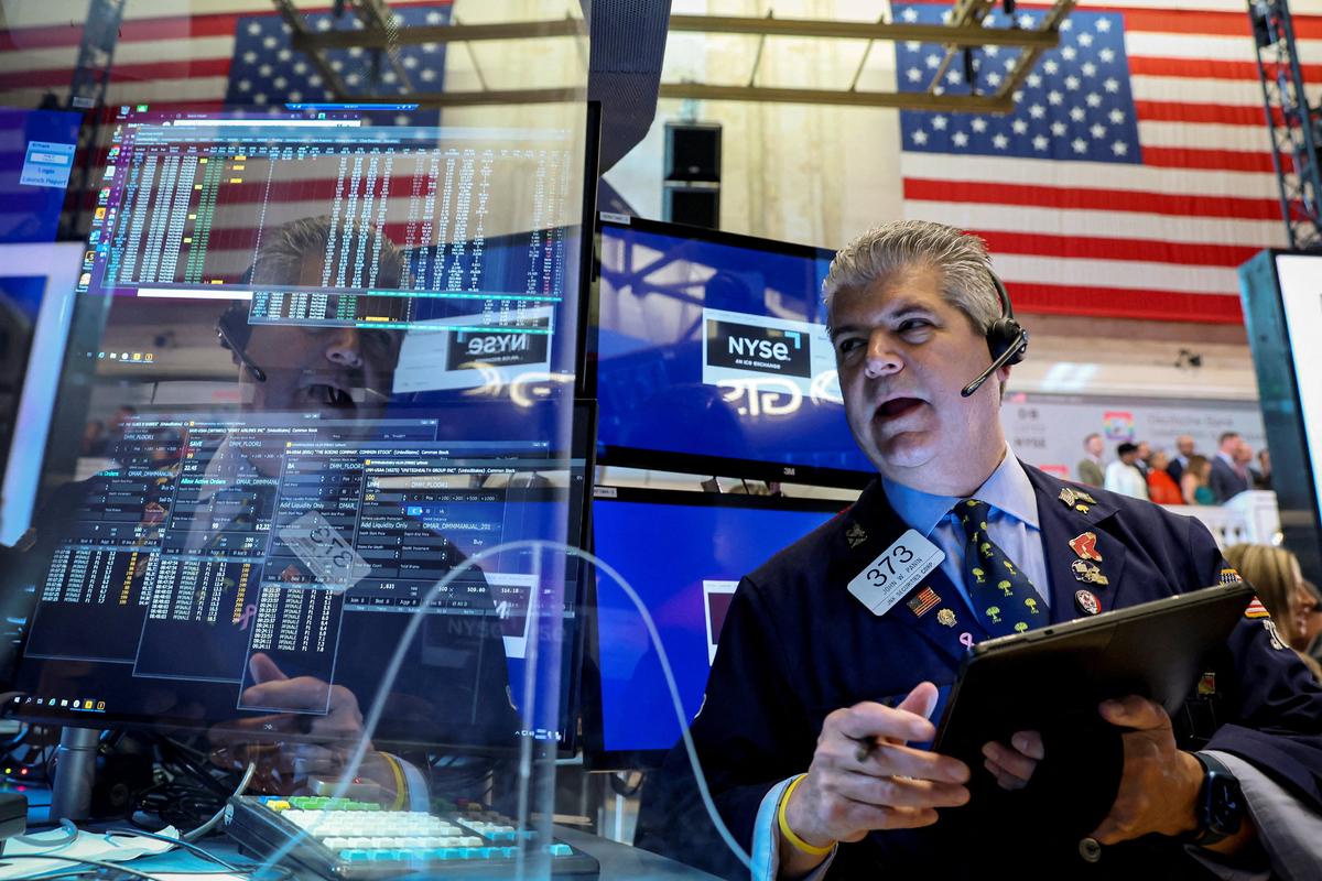 Best Exchange-Traded Funds to Buy During a Recession