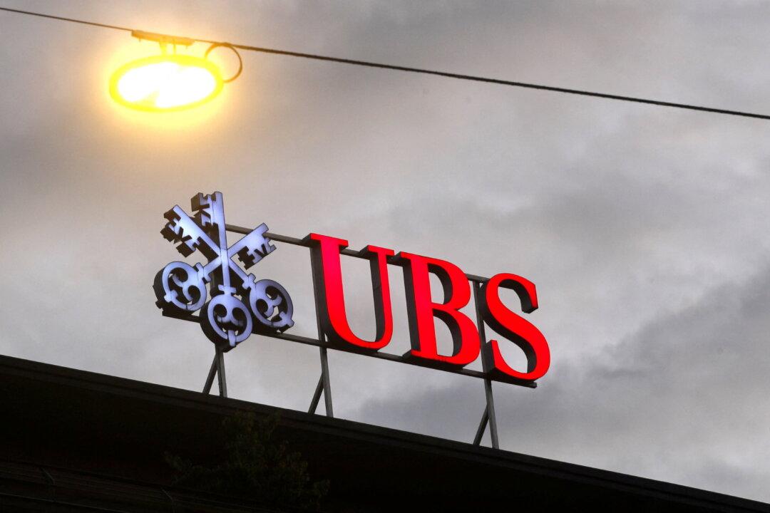 UBS Shares Drop as Q2 Disappointment Flags Challenging Rest of Year