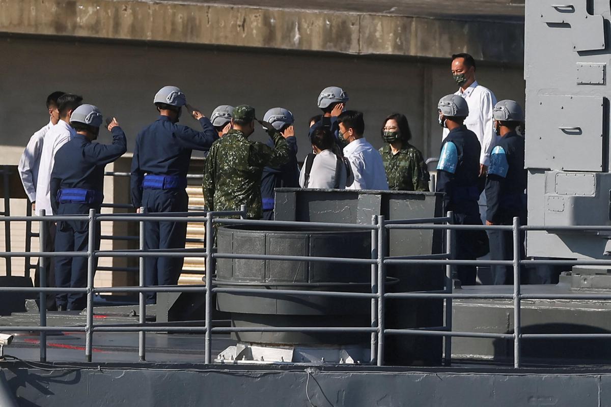 Taiwan President Oversees Drills on Warship, Lauds Determination for Defense
